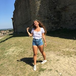 Meet your Posher, Natasha